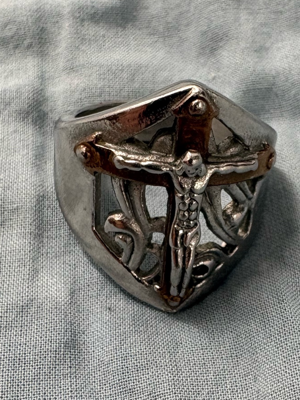 Men's Shield Religious Silver Ring Size 8 Biker Style Pre-owned Excellent